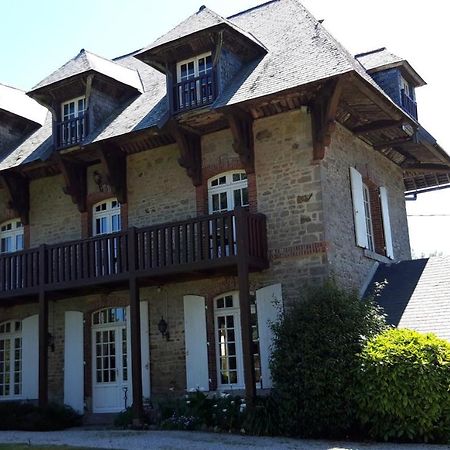 Le Vicel Le Chalet Suisse - Chambre Aux Fleurs מראה חיצוני תמונה