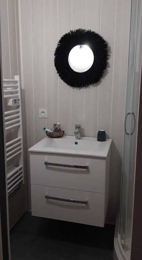 Le Vicel Le Chalet Suisse - Chambre Aux Fleurs מראה חיצוני תמונה