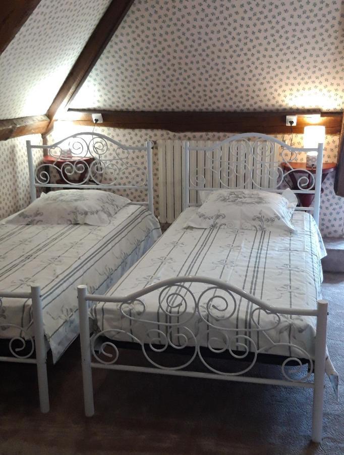 Le Vicel Le Chalet Suisse - Chambre Aux Fleurs מראה חיצוני תמונה