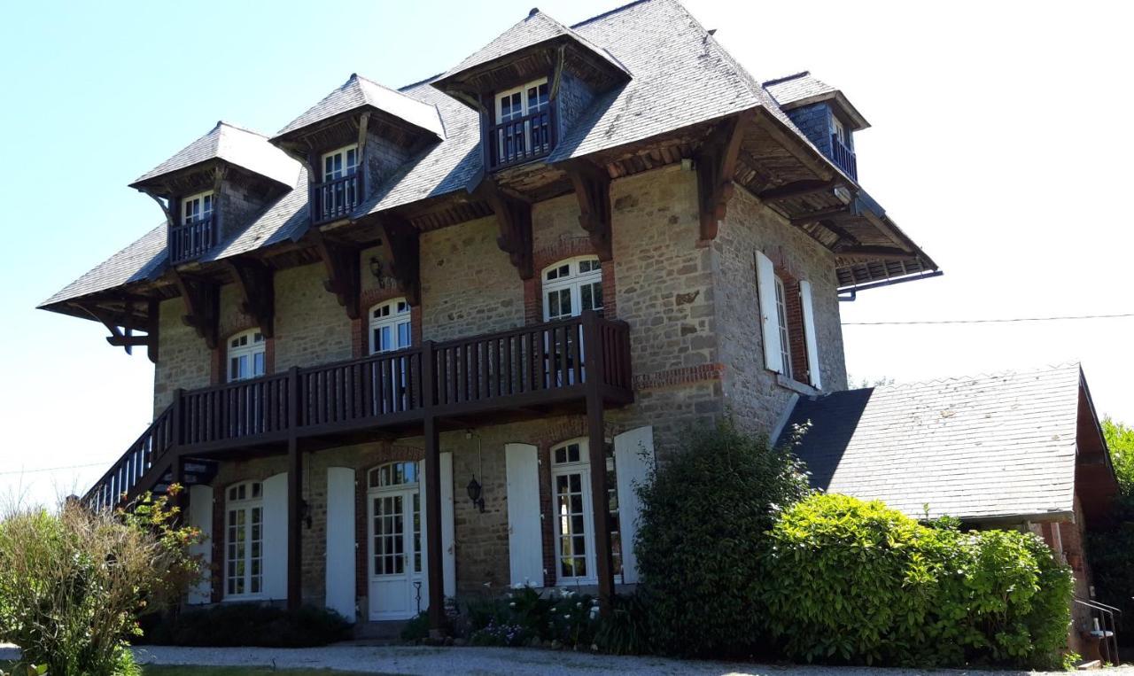 Le Vicel Le Chalet Suisse - Chambre Aux Fleurs מראה חיצוני תמונה