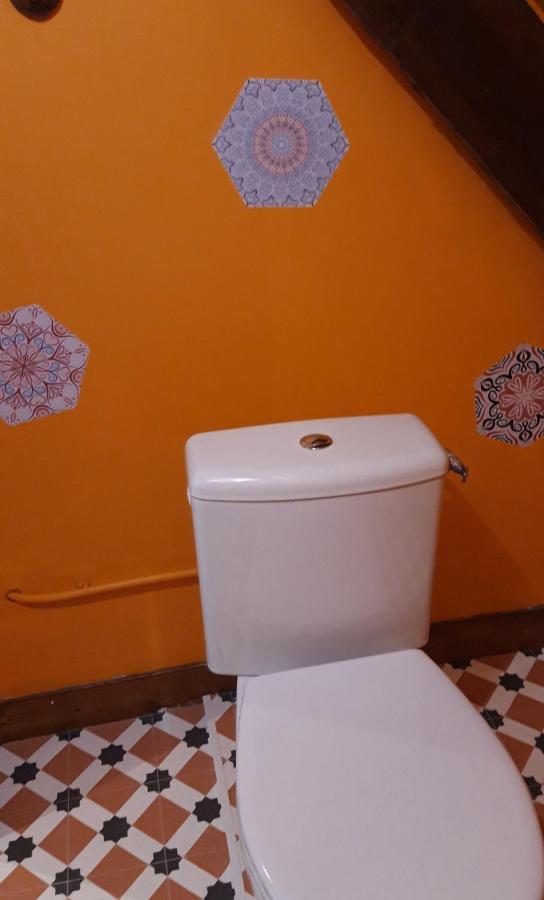 Le Vicel Le Chalet Suisse - Chambre Aux Fleurs מראה חיצוני תמונה